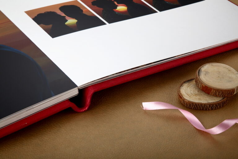 CLASSIC LAYFLAT Binding Technology